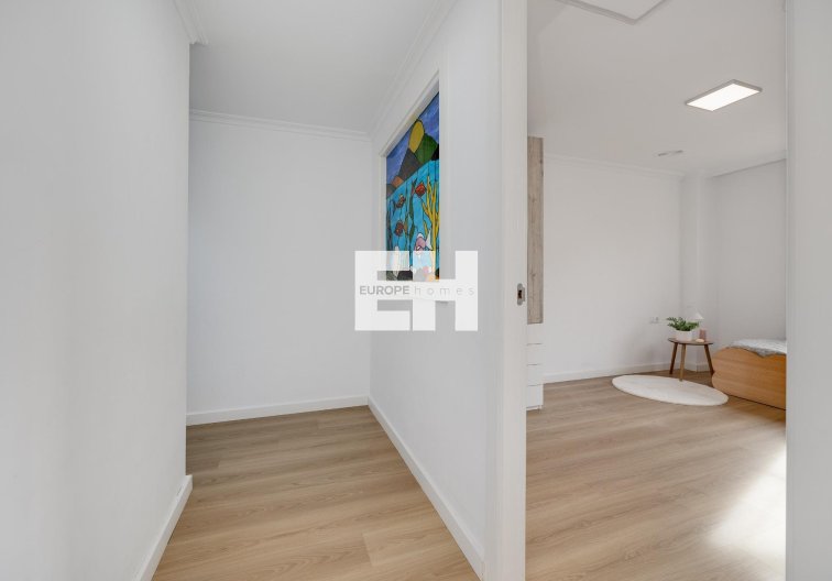 Segunda mano - Apartamento  - Torrevieja - Centro
