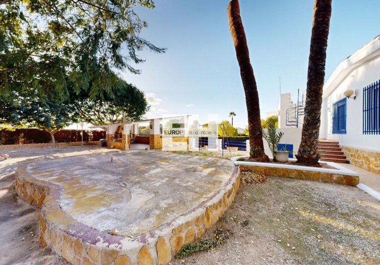 Segunda mano - villa - Orihuela