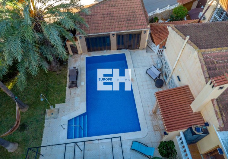 Segunda mano - villa - Torrevieja - Los Balcones 