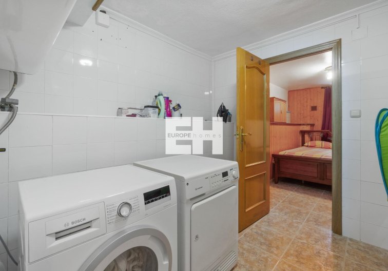 Segunda mano - villa - Torrevieja - Los Balcones 