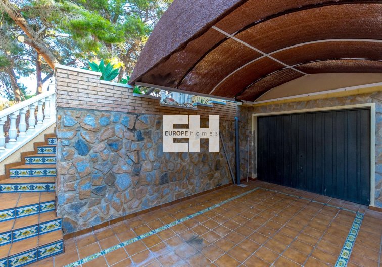 Segunda mano - villa - Torrevieja - Los Balcones 