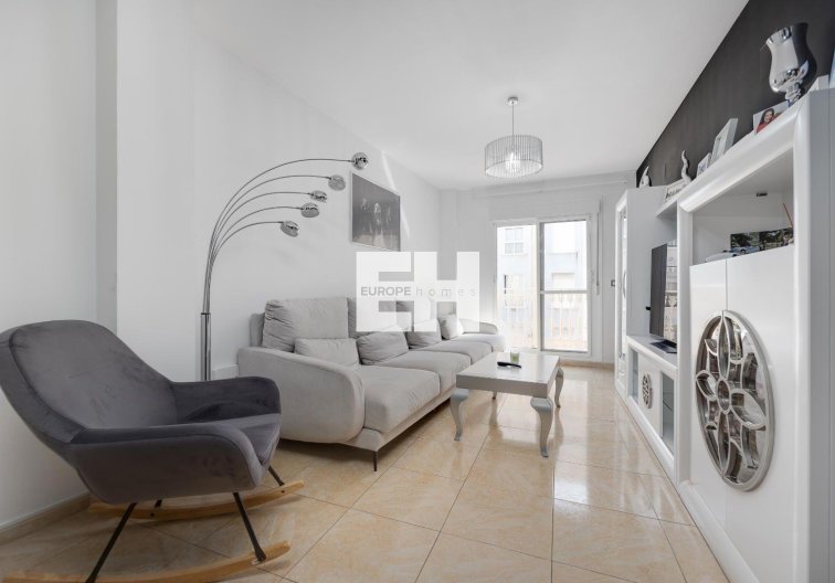 Segunda mano - Apartamento  - Torrevieja - Centro
