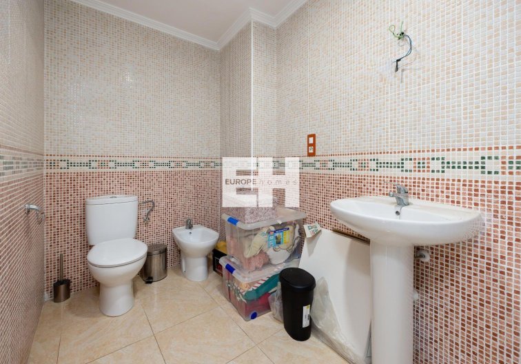 Segunda mano - Apartamento  - Torrevieja - Centro
