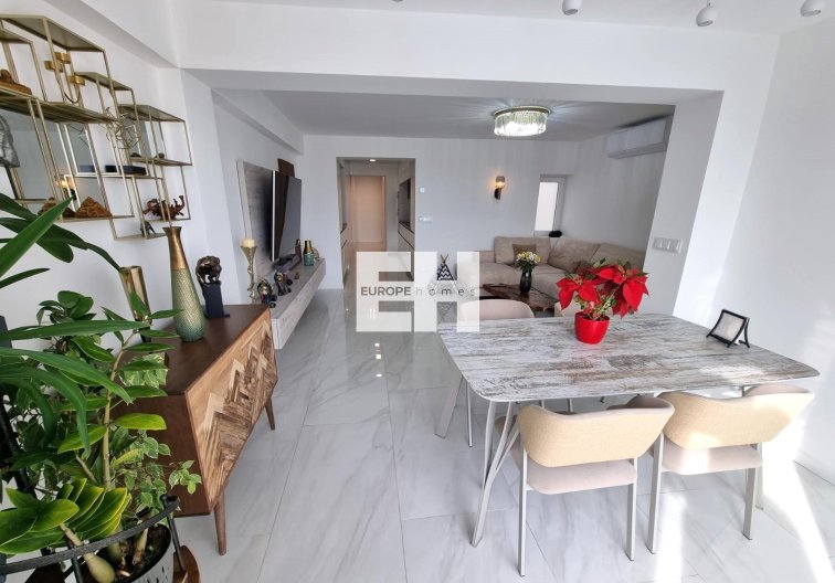 Segunda mano - Apartamento  - Torrevieja - Centro