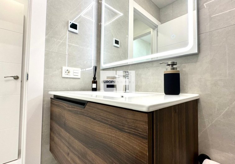 Segunda mano - Apartamento  - Torrevieja - Playa del Cura
