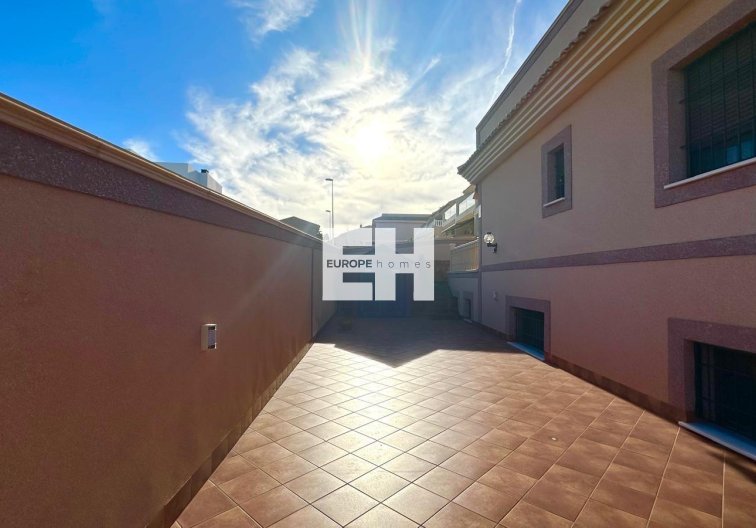 Segunda mano - town house - Torrevieja - La Siesta