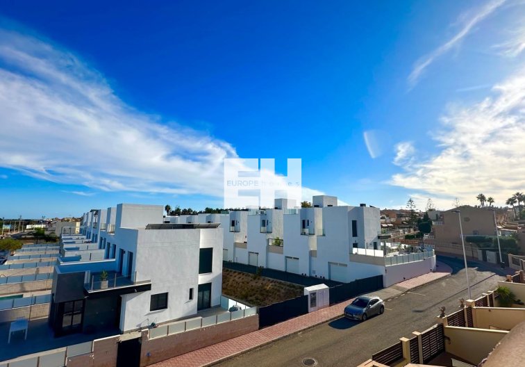 Segunda mano - town house - Torrevieja - La Siesta