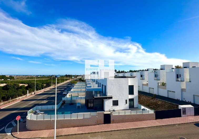 Segunda mano - town house - Torrevieja - La Siesta