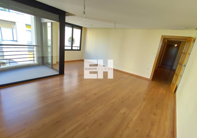 Segunda mano - Apartamento  - Torrevieja - Puerto