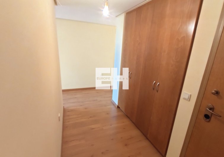 Segunda mano - Apartamento  - Torrevieja - Puerto