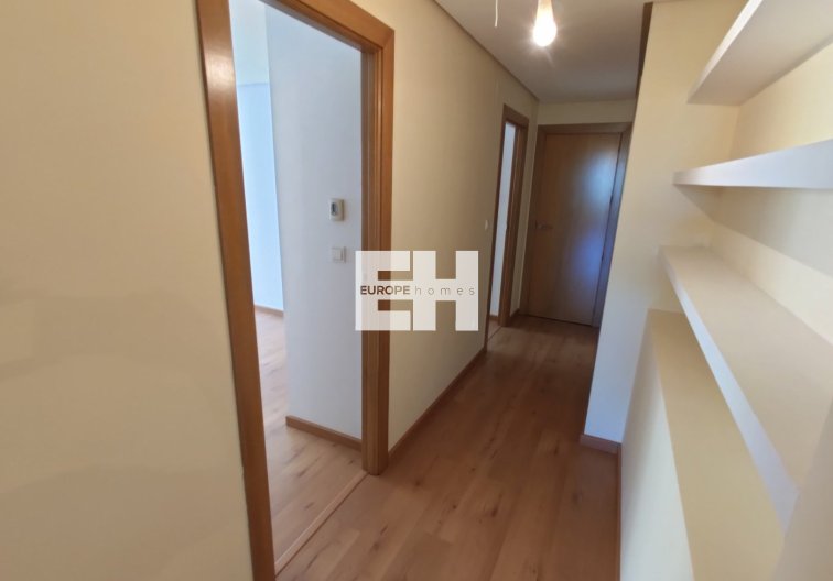 Segunda mano - Apartamento  - Torrevieja - Puerto