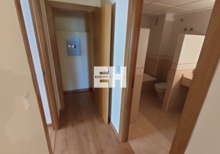 Segunda mano - Apartamento  - Torrevieja - Puerto