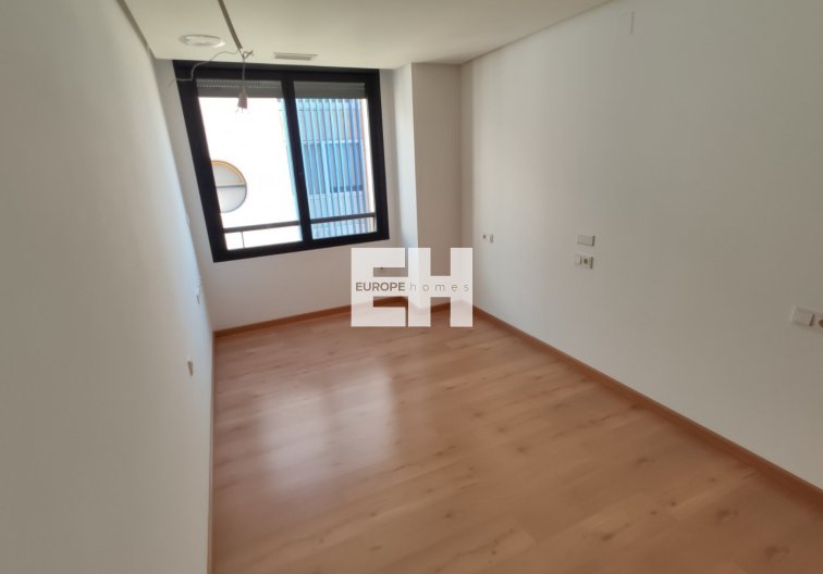 Segunda mano - Apartamento  - Torrevieja - Puerto