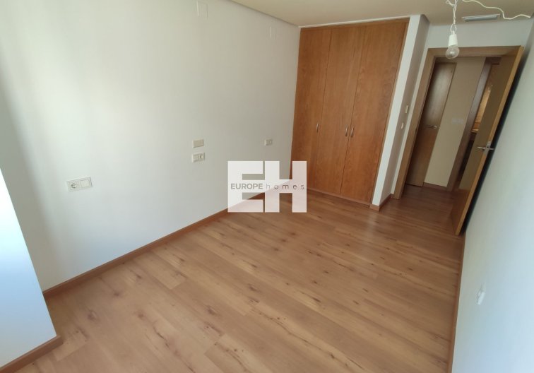 Segunda mano - Apartamento  - Torrevieja - Puerto