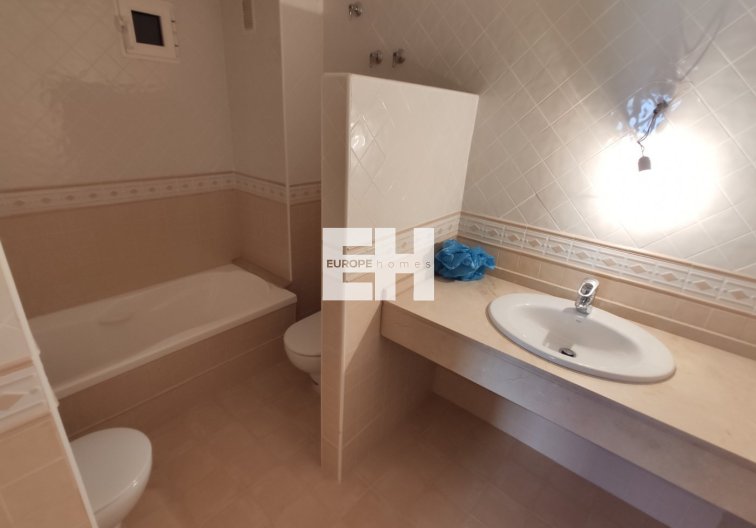 Segunda mano - Apartamento  - Torrevieja - Puerto