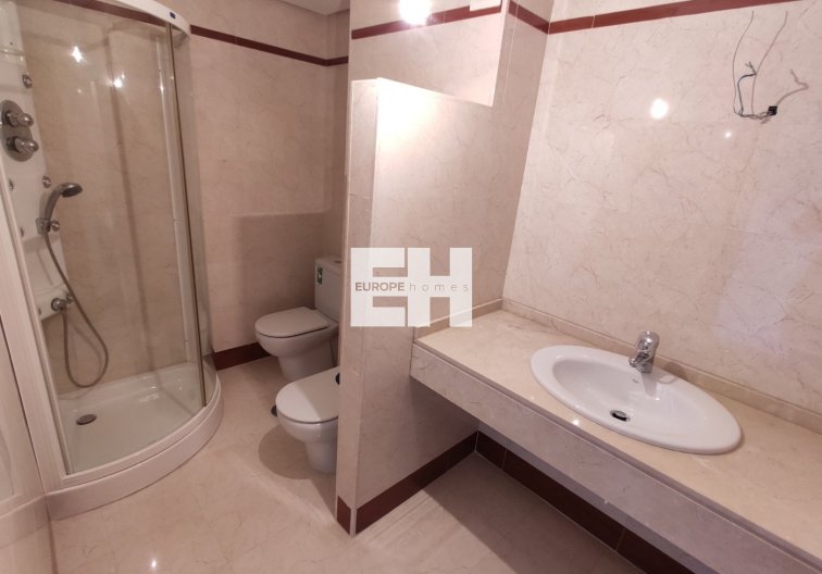 Segunda mano - Apartamento  - Torrevieja - Puerto