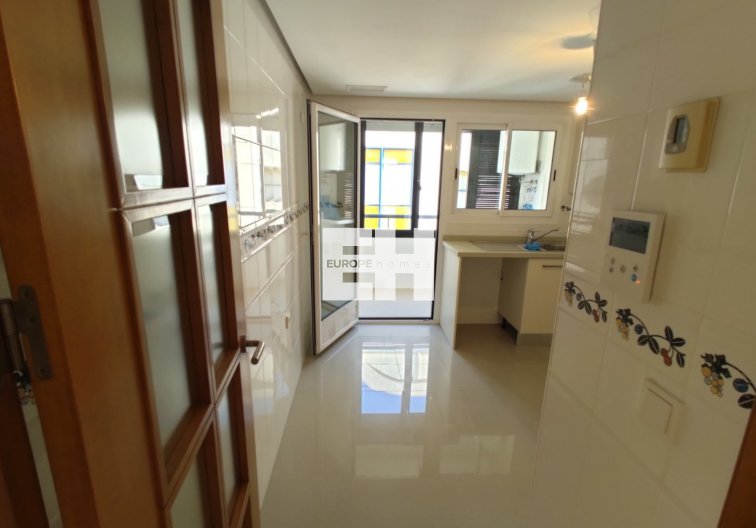 Segunda mano - Apartamento  - Torrevieja - Puerto