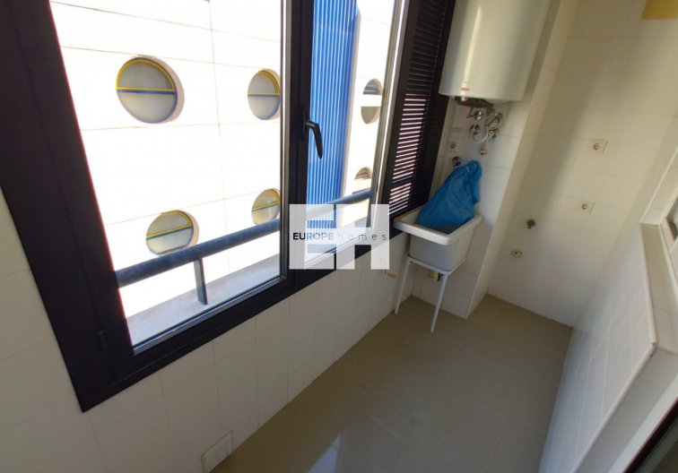 Segunda mano - Apartamento  - Torrevieja - Puerto