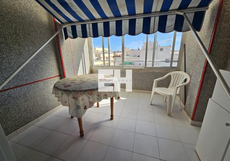 Segunda mano - Apartamento  - Torrevieja - Centro
