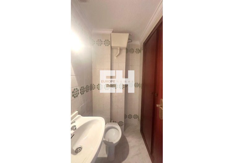 Segunda mano - Apartamento  - Torrevieja - Estacion De Autobuses