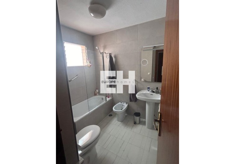Segunda mano - town house - Torrevieja - Centro