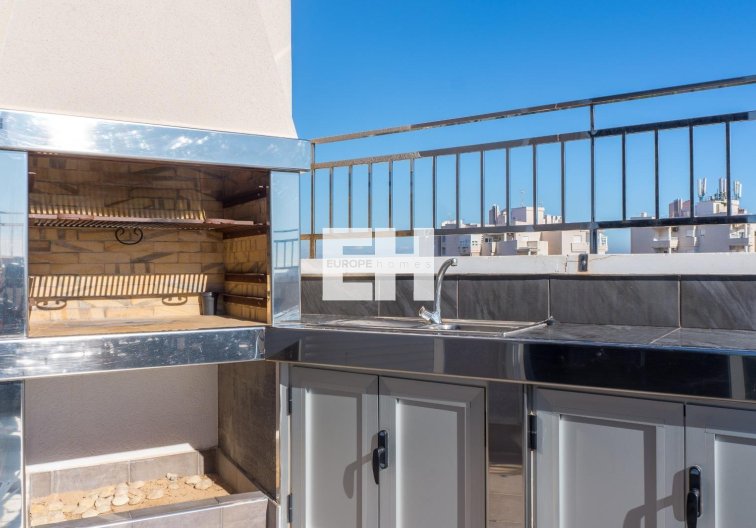 Segunda mano - Apartamento  - Torrevieja - Estacion De Autobuses