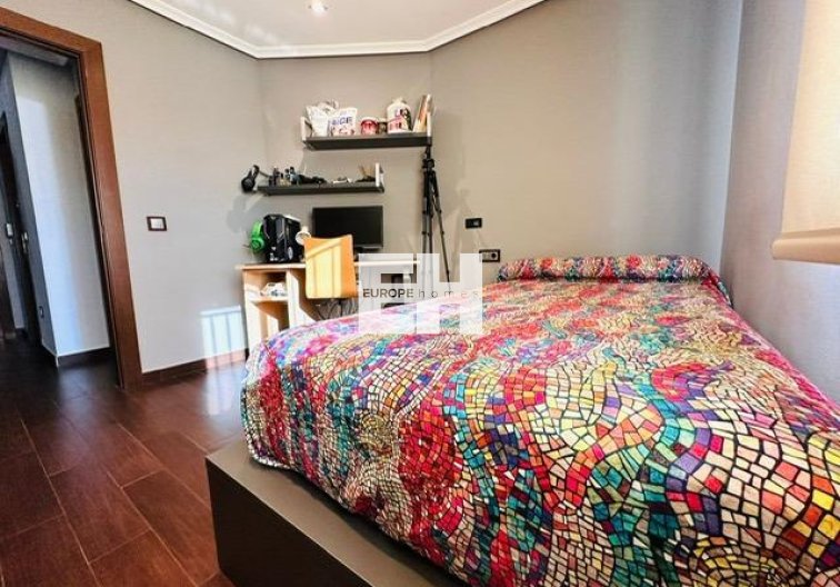 Segunda mano - Apartamento  - Torrevieja - Estacion De Autobuses