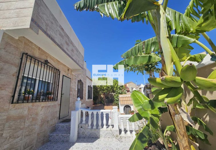 Segunda mano - villa - Torrevieja - Torre Del Moro