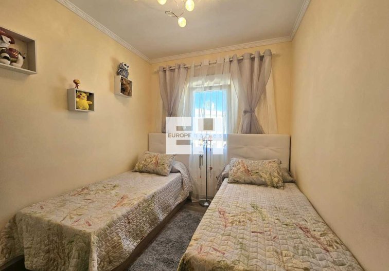 Segunda mano - villa - Torrevieja - Torre Del Moro