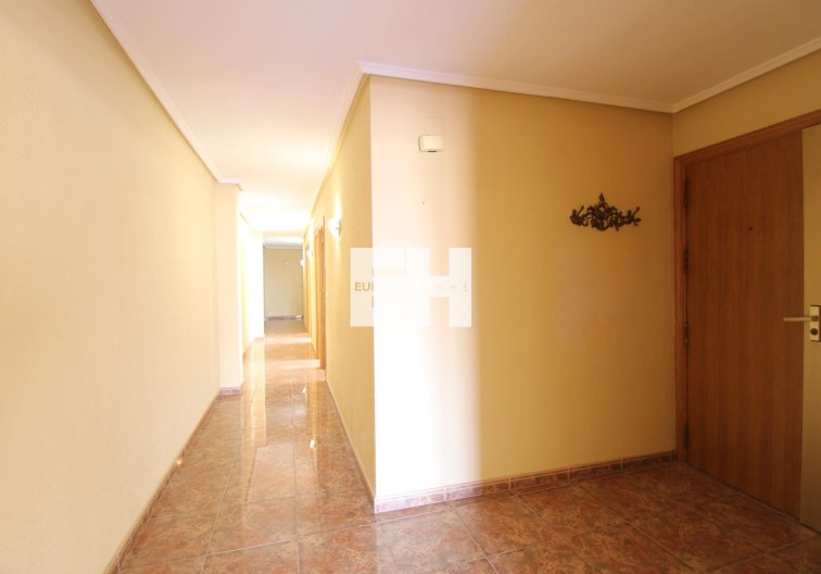 Resale - Apartment - Torrevieja