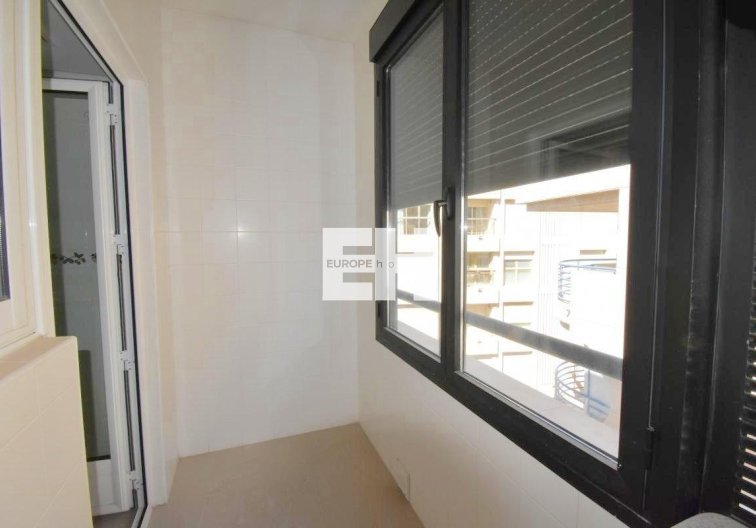 Segunda mano - Apartamento  - Torrevieja - Centro - Muelle Pesquero