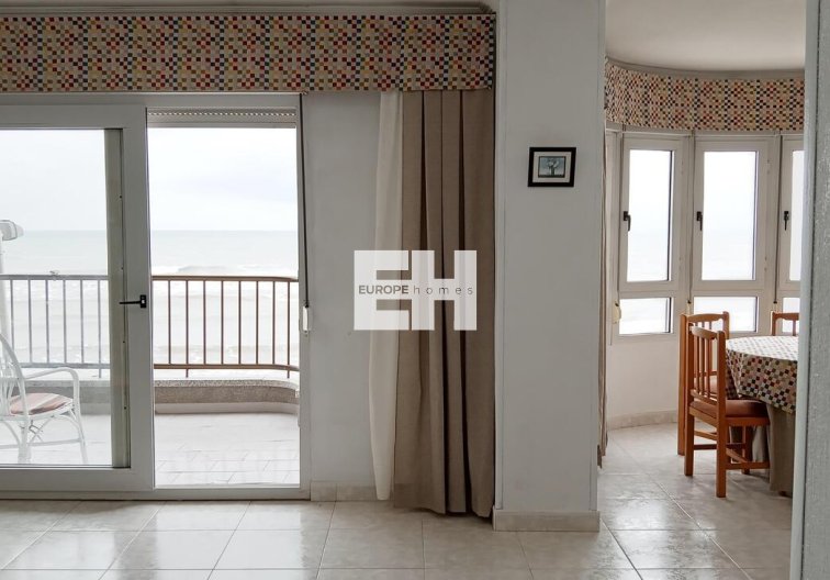 Segunda mano - Apartamento  - Torrevieja - PLAYA LOS LOCOS