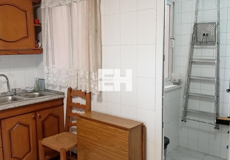 Segunda mano - Apartamento  - Torrevieja - PLAYA LOS LOCOS