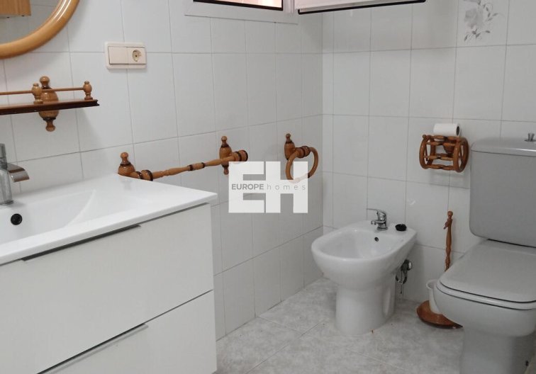 Segunda mano - Apartamento  - Torrevieja - PLAYA LOS LOCOS