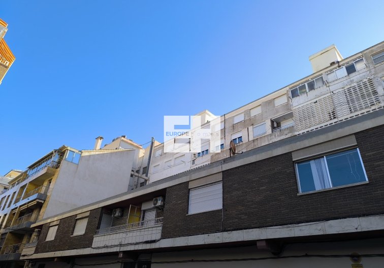 Segunda mano - Apartamento  - Torrevieja - Las Piscinas Naturales