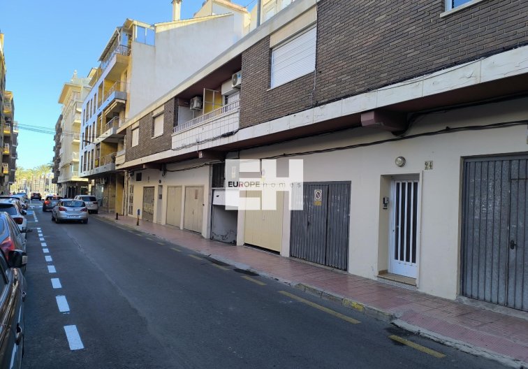Segunda mano - Apartamento  - Torrevieja - Las Piscinas Naturales