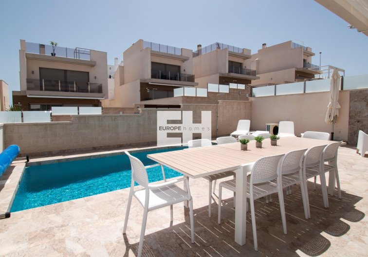 Segunda mano - villa - Orihuela Costa - Costa Blanca