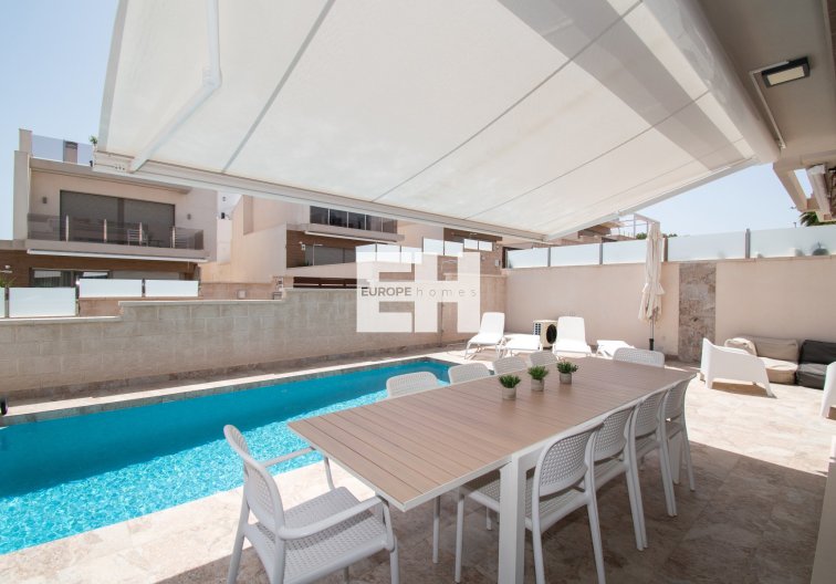 Segunda mano - villa - Orihuela Costa - Costa Blanca