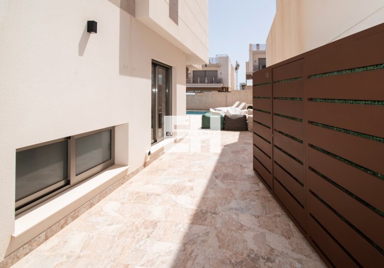 Segunda mano - villa - Orihuela Costa - Costa Blanca