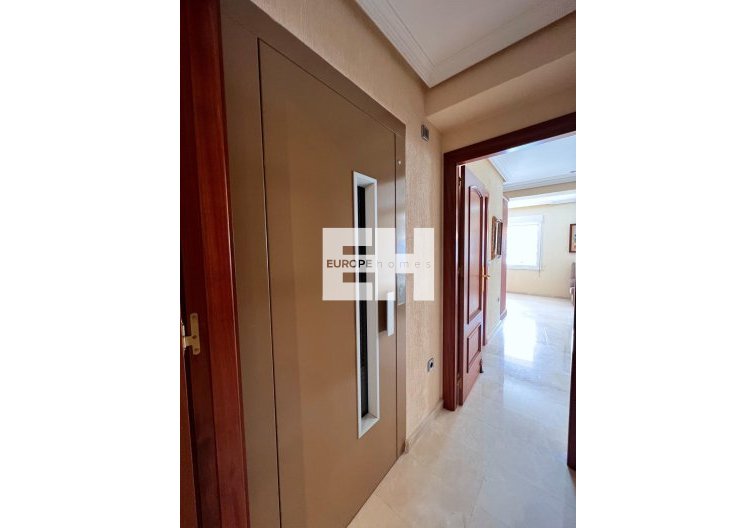 Herverkoop - Duplex - Torrevieja