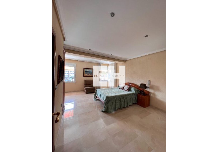 Herverkoop - Duplex - Torrevieja