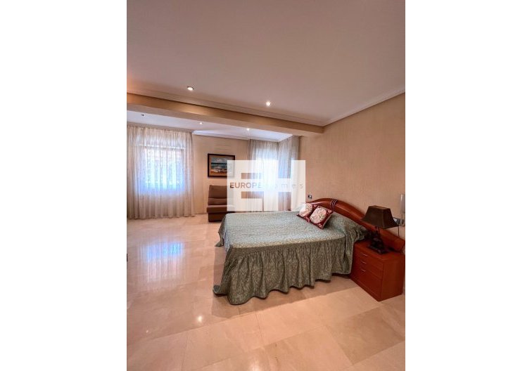 Herverkoop - Duplex - Torrevieja
