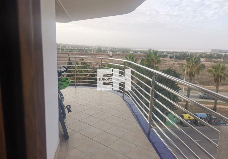 Segunda mano - Apartamento  - Torrevieja - La Veleta