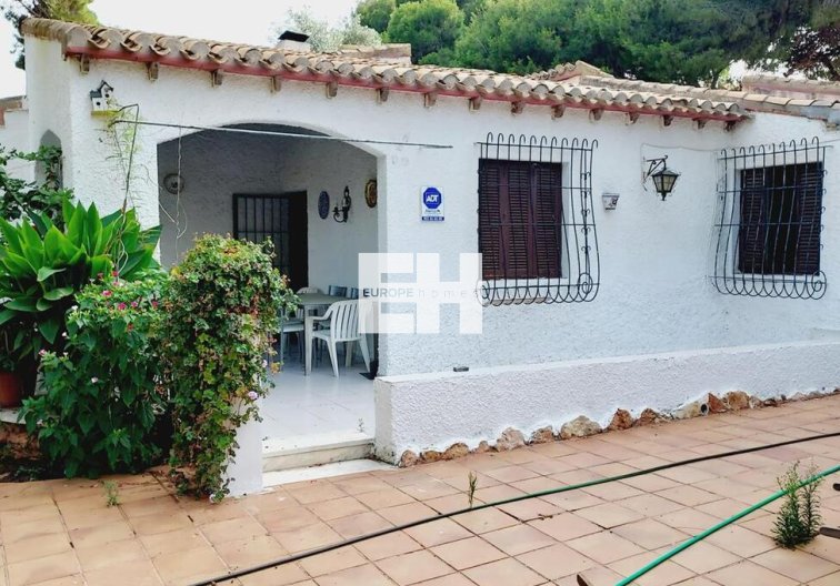 Segunda mano - villa - Orihuela Costa - Punta Prima