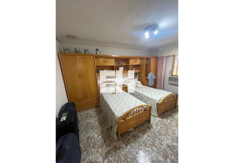 Segunda mano - Apartamento  - Torrevieja - Centro
