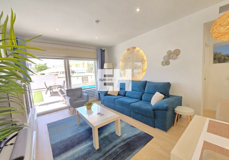 Resale - villa - Pilar de la Horadada - Costa Blanca