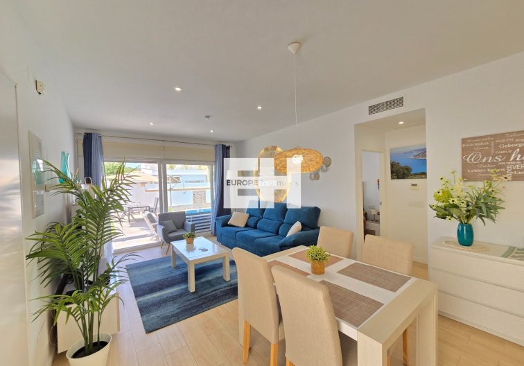Resale - villa - Pilar de la Horadada - Costa Blanca