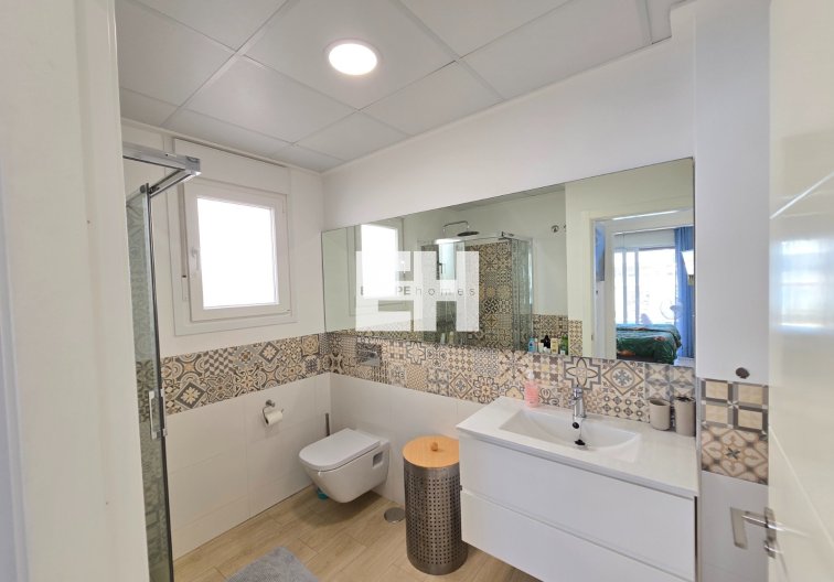 Resale - villa - Pilar de la Horadada - Costa Blanca