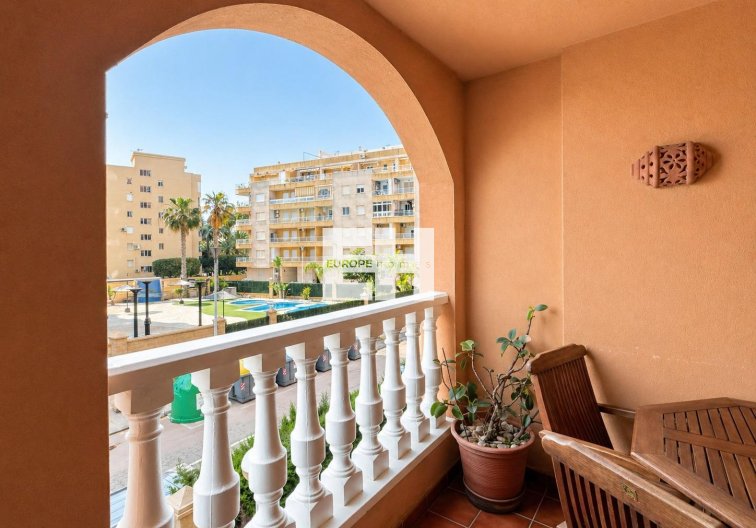 Segunda mano - Apartamento  - Torrevieja - Los Frutales