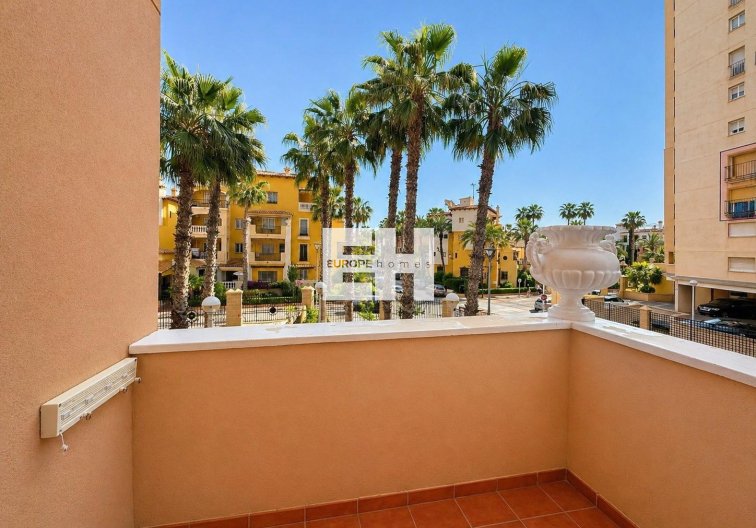 Segunda mano - Apartamento  - Torrevieja - Los Frutales